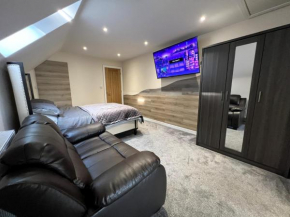 The Mile Apartment 10 in the Heart of Derby